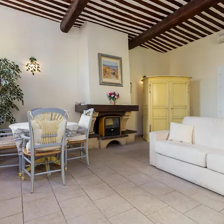 Sleeps 2 Air Con Wifi Apartment *